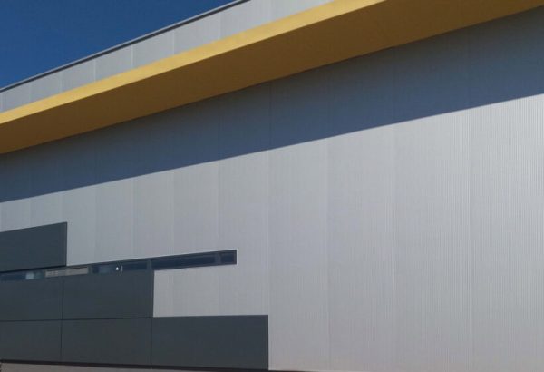 panel-fachada-pur-pir-fijacion-vista-821x625